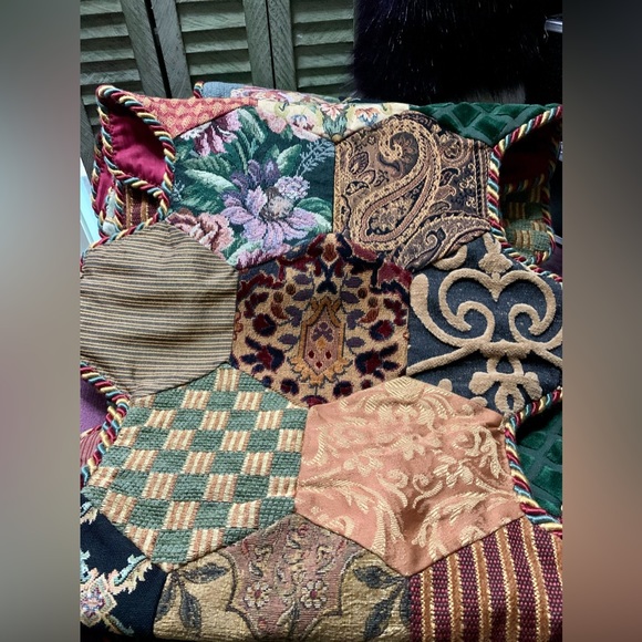 🍀CAMINO DE MESA DE RETAZOS,ESTILO VICTORIANO 🌺ECHO A MANO🍀TELA VINTAGE🍀#700 - Picture 15 of 17